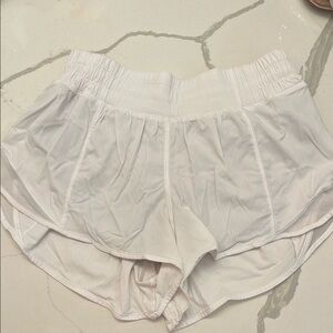 Lululemon Hotty Hot Low-Rise 2.5 Shorts